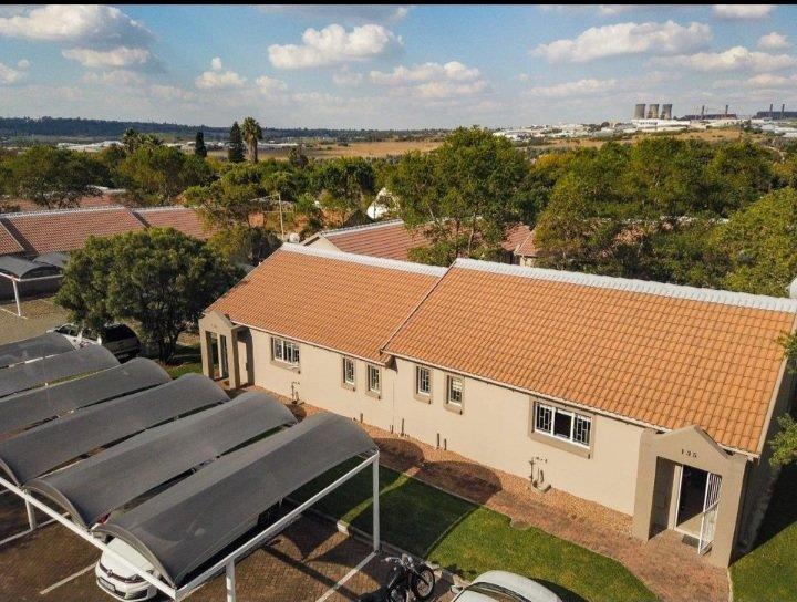 2 Bedroom Property for Sale in Greenstone Hill Gauteng