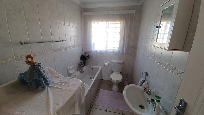 3 Bedroom Property for Sale in Annlin Gauteng