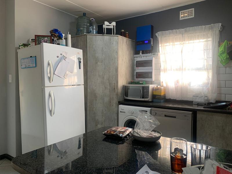 2 Bedroom Property for Sale in Norton Home Estate AH Gauteng