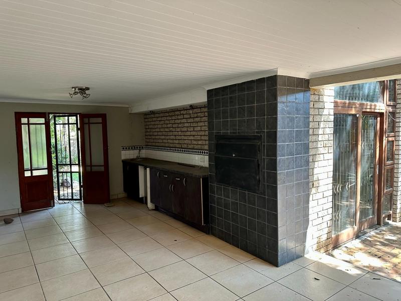 3 Bedroom Property for Sale in Baileys Muckleneuk Gauteng