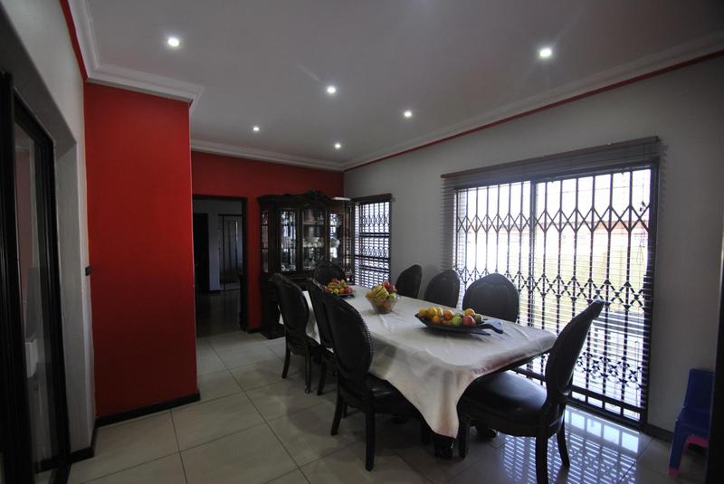 5 Bedroom Property for Sale in Spruit View Gauteng