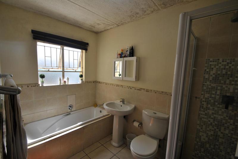 2 Bedroom Property for Sale in Ormonde Gauteng