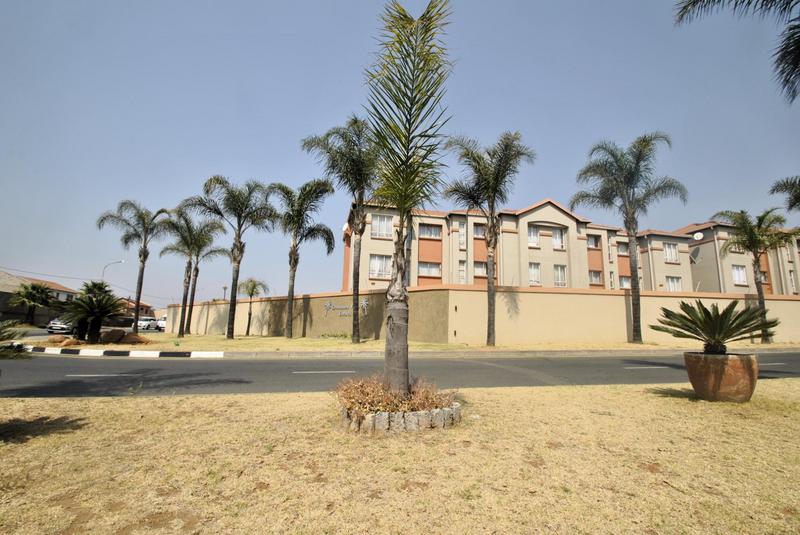 2 Bedroom Property for Sale in Ormonde Gauteng