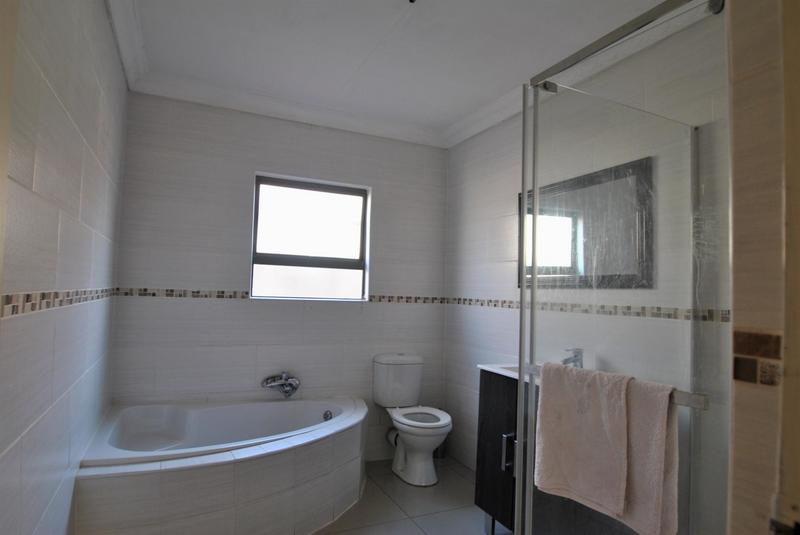 3 Bedroom Property for Sale in Protea Glen Gauteng