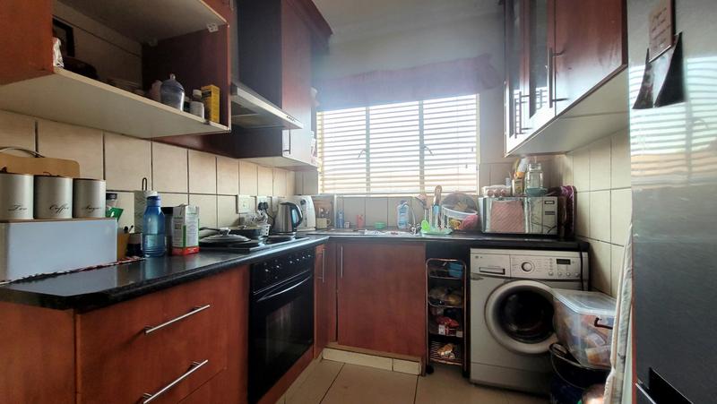 2 Bedroom Property for Sale in Meredale Gauteng