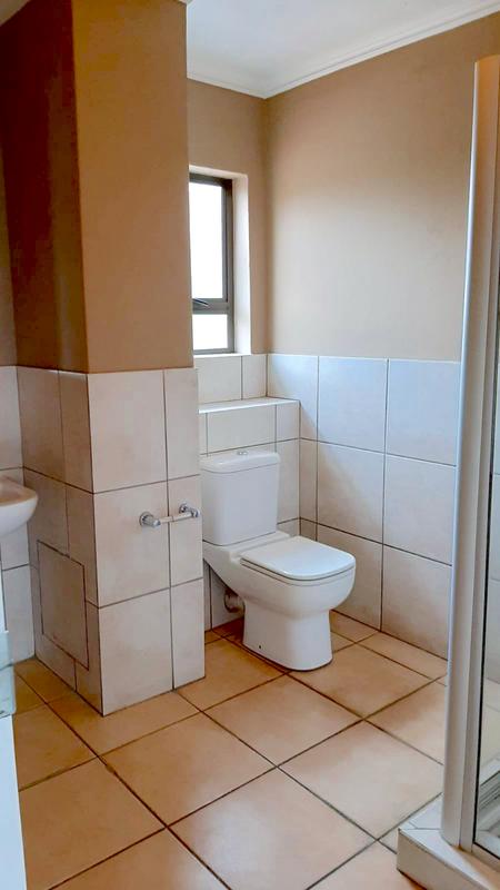 2 Bedroom Property for Sale in Sunninghill Gauteng