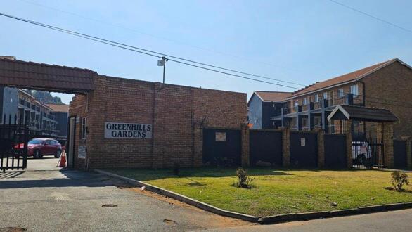 2 Bedroom Property for Sale in Green Hills Gauteng