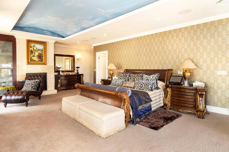 7 Bedroom Property for Sale in Hyde Park Gauteng