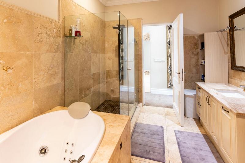 7 Bedroom Property for Sale in Hyde Park Gauteng