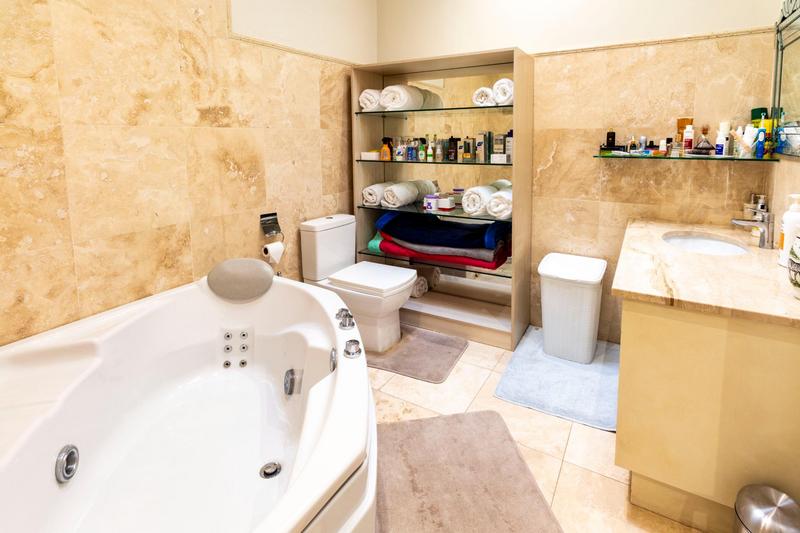 7 Bedroom Property for Sale in Hyde Park Gauteng