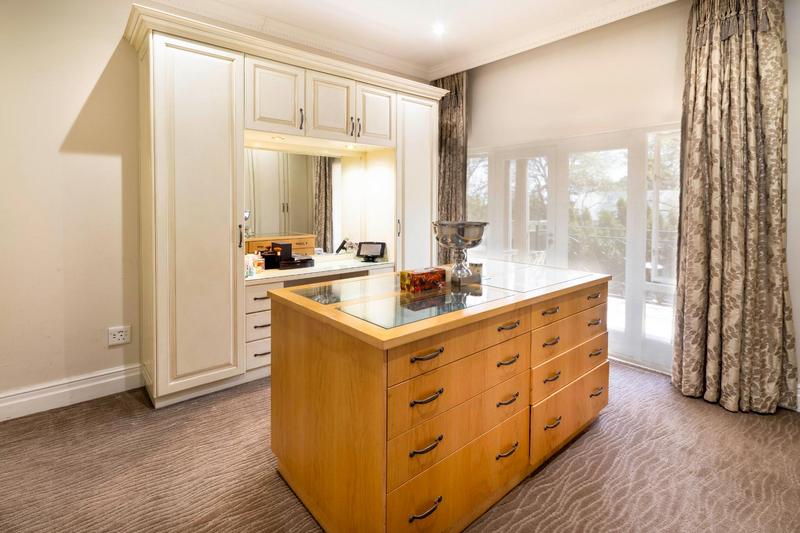 7 Bedroom Property for Sale in Hyde Park Gauteng