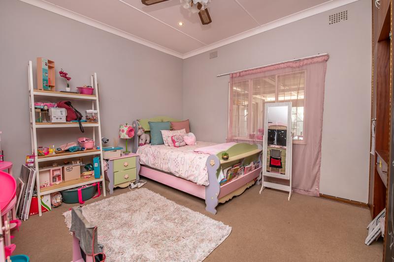 8 Bedroom Property for Sale in Lyttelton Manor Gauteng