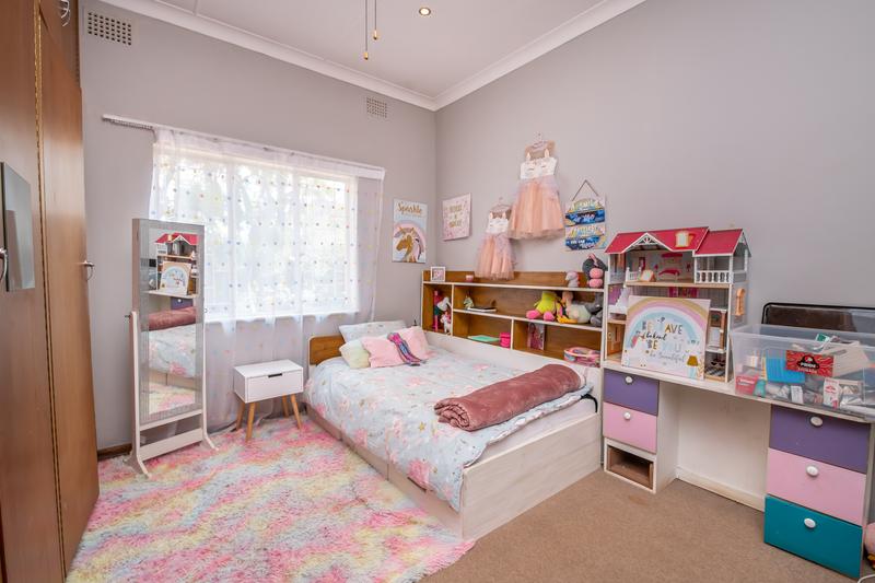 8 Bedroom Property for Sale in Lyttelton Manor Gauteng