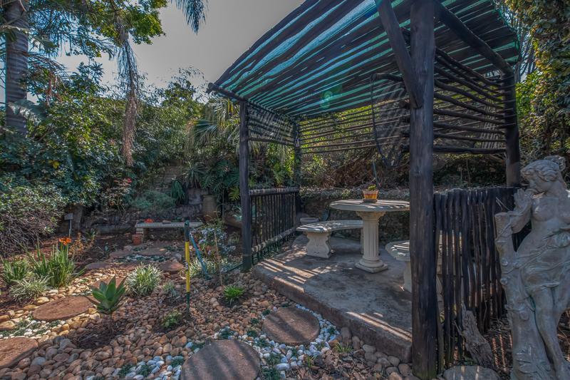 8 Bedroom Property for Sale in Lyttelton Manor Gauteng