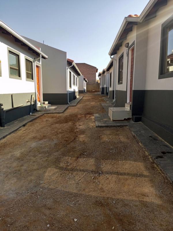 2 Bedroom Property for Sale in Chiawelo Gauteng