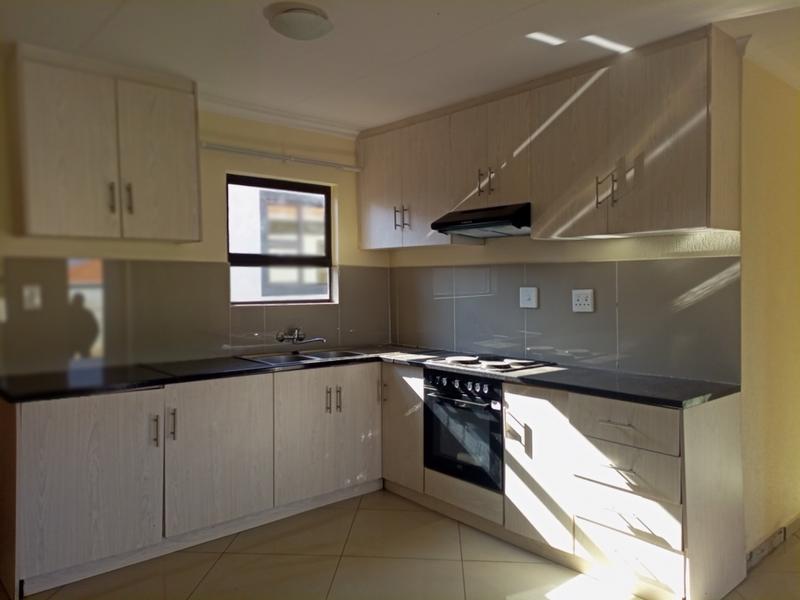 2 Bedroom Property for Sale in Chiawelo Gauteng