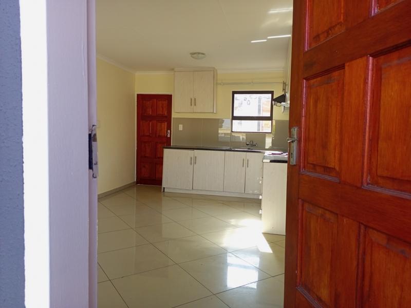 2 Bedroom Property for Sale in Chiawelo Gauteng