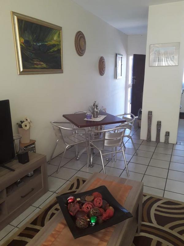 2 Bedroom Property for Sale in Pretoria North Gauteng