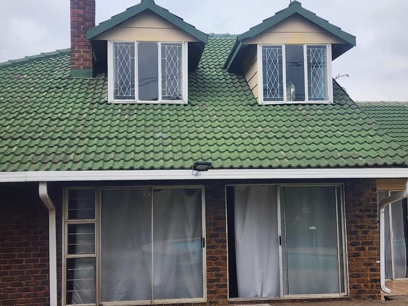 To Let 3 Bedroom Property for Rent in Germiston Central Gauteng