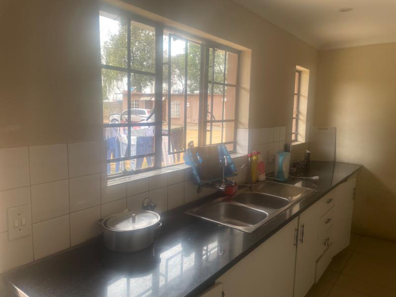 To Let 1 Bedroom Property for Rent in Elandspark Gauteng