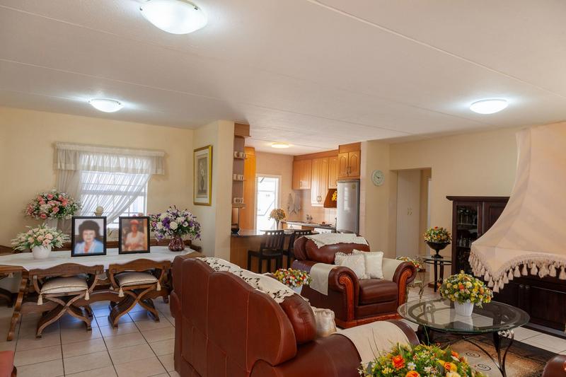 3 Bedroom Property for Sale in Rietvalleirand Gauteng
