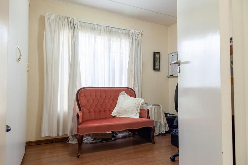3 Bedroom Property for Sale in Rietvalleirand Gauteng