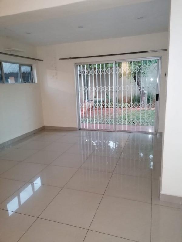 To Let 4 Bedroom Property for Rent in Kensington Gauteng