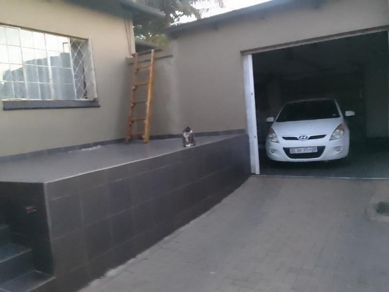 To Let 4 Bedroom Property for Rent in Kensington Gauteng