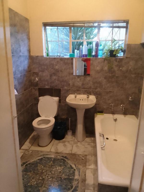 To Let 4 Bedroom Property for Rent in Kensington Gauteng