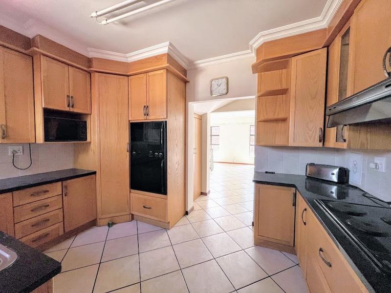 3 Bedroom Property for Sale in Equestria Gauteng