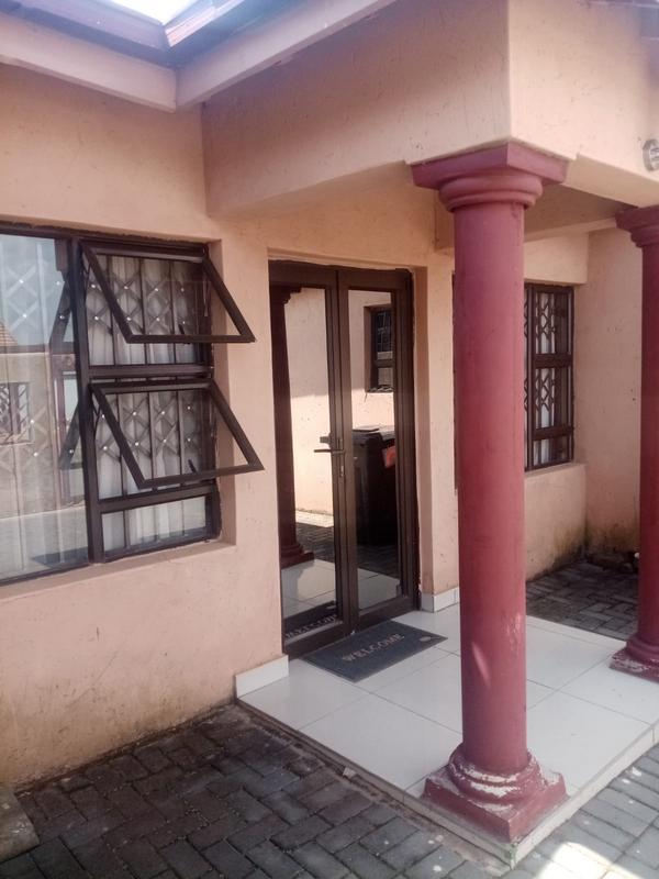 3 Bedroom Property for Sale in Lotus Gardens Gauteng