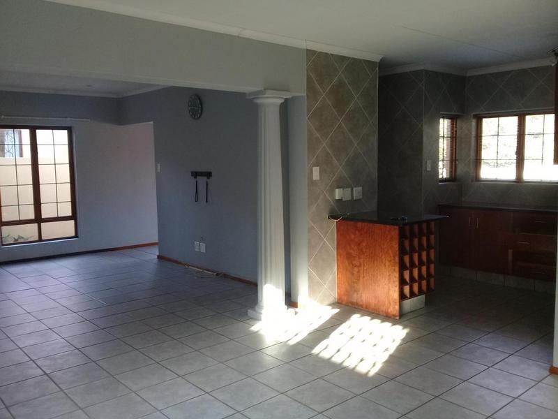 To Let 3 Bedroom Property for Rent in Halfway Gardens Gauteng