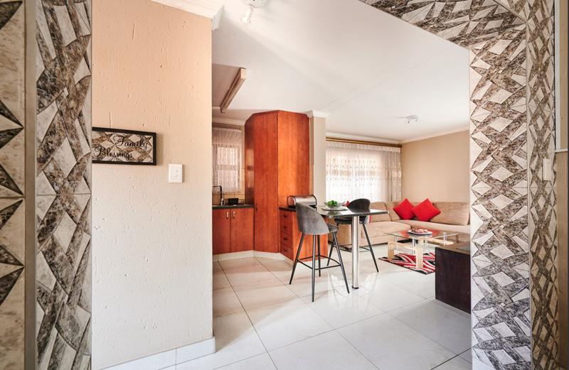 To Let 5 Bedroom Property for Rent in Noordwyk Gauteng