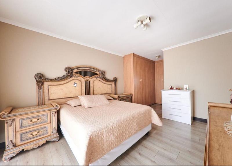 To Let 5 Bedroom Property for Rent in Noordwyk Gauteng