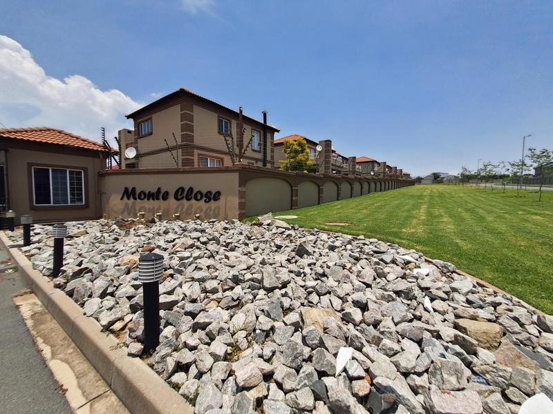 To Let 5 Bedroom Property for Rent in Noordwyk Gauteng