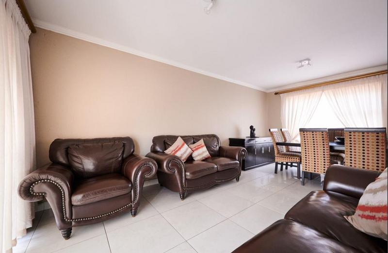To Let 3 Bedroom Property for Rent in Noordwyk Gauteng