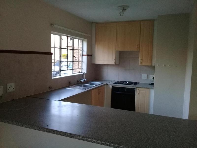 To Let 2 Bedroom Property for Rent in Noordwyk Gauteng