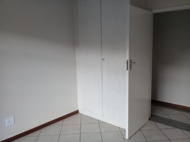 To Let 2 Bedroom Property for Rent in Noordwyk Gauteng