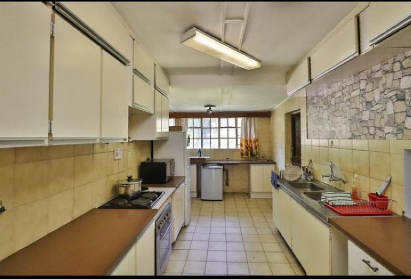 To Let 4 Bedroom Property for Rent in Lyndhurst Gauteng