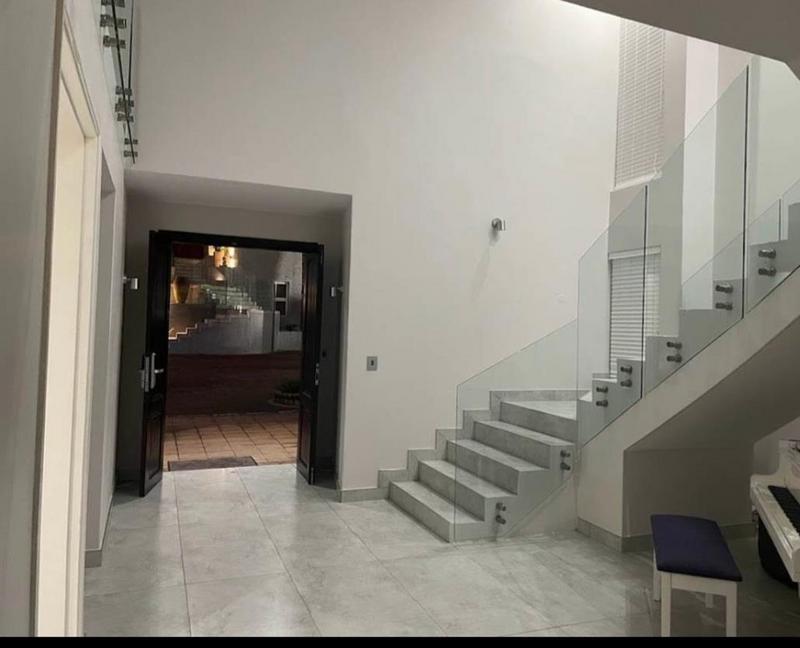 To Let 4 Bedroom Property for Rent in Sandhurst Gauteng
