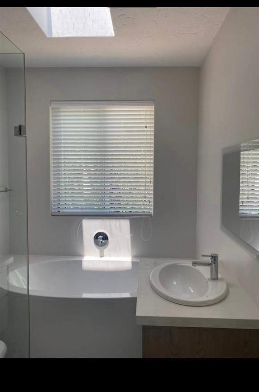 To Let 4 Bedroom Property for Rent in Sandhurst Gauteng