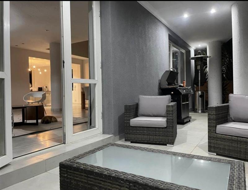 To Let 4 Bedroom Property for Rent in Sandhurst Gauteng