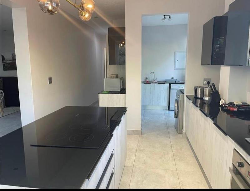 To Let 4 Bedroom Property for Rent in Sandhurst Gauteng