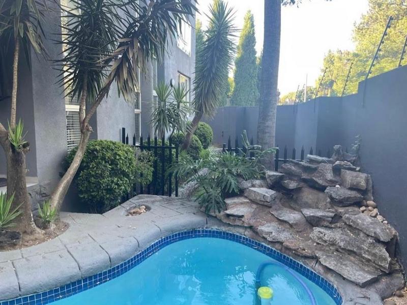 To Let 4 Bedroom Property for Rent in Sandhurst Gauteng