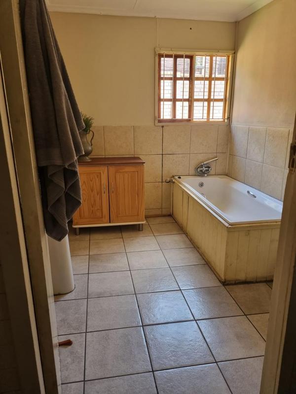 To Let 4 Bedroom Property for Rent in Carlswald Gauteng