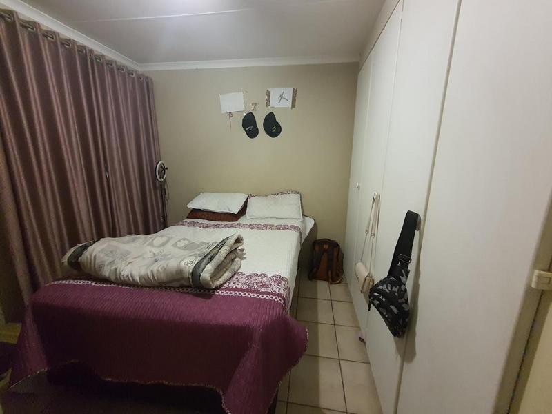 2 Bedroom Property for Sale in Noordwyk Gauteng