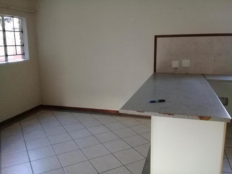 2 Bedroom Property for Sale in Noordwyk Gauteng