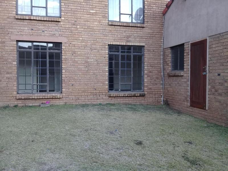 2 Bedroom Property for Sale in Noordwyk Gauteng