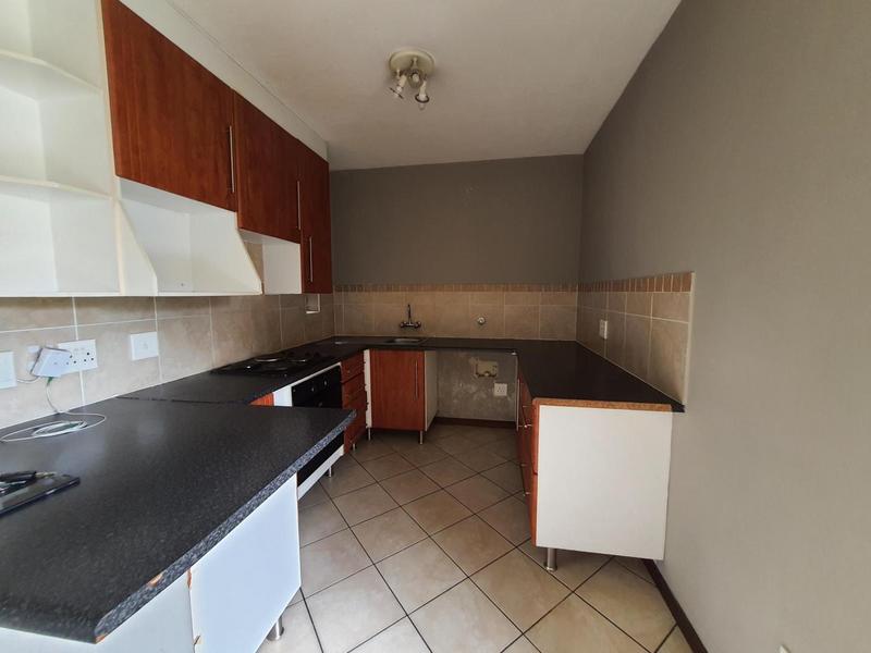 2 Bedroom Property for Sale in Noordwyk Gauteng