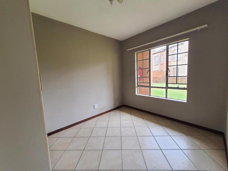 2 Bedroom Property for Sale in Noordwyk Gauteng